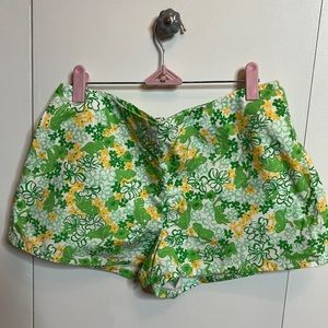 Lilly Politzer short